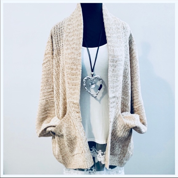 Sweaters - ✨LAST ONE ✨front knit sweater cardigan